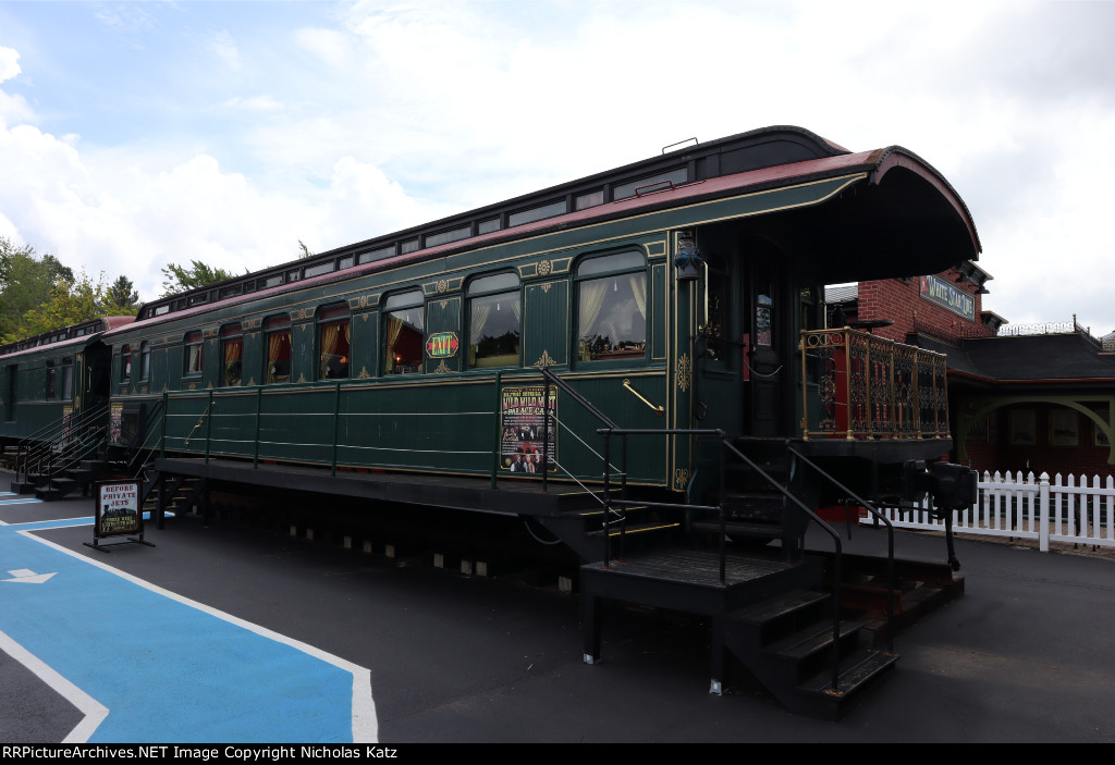 Prop Passenger Car from "Wild Wild West" (1999)